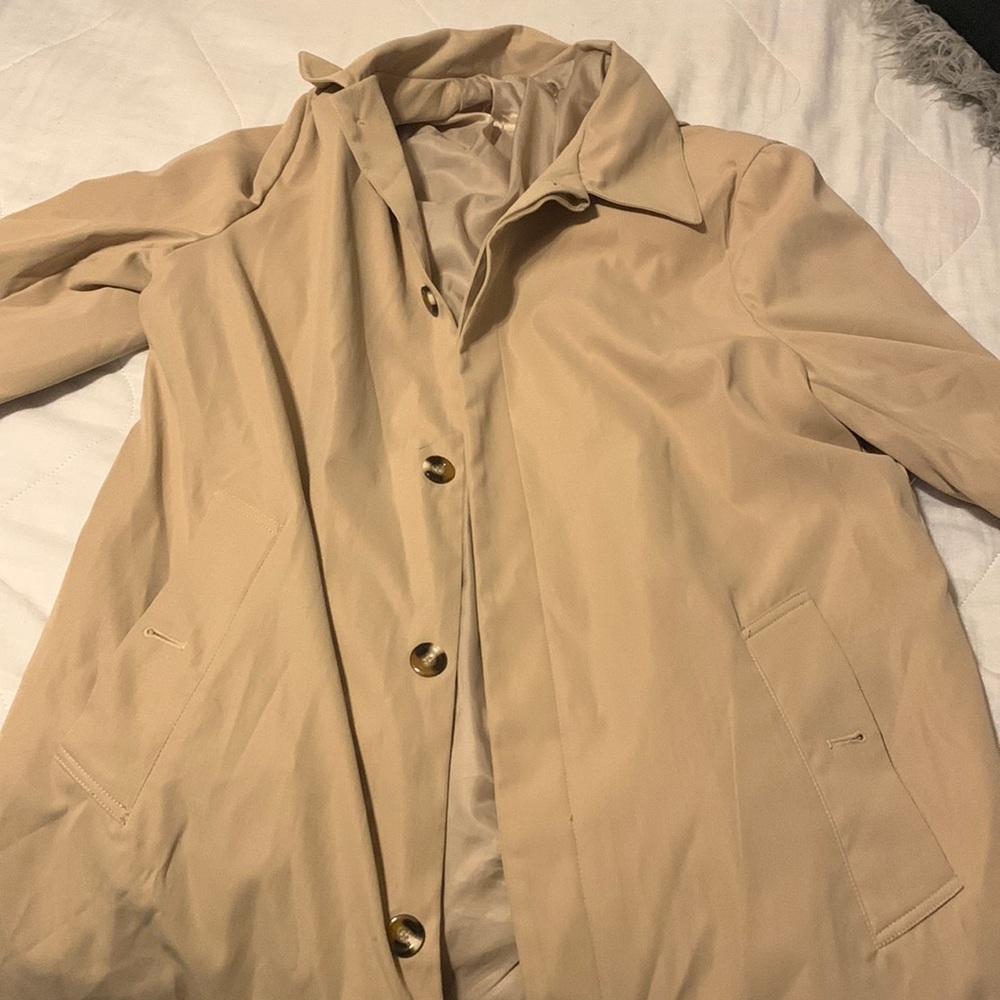 Men’s trench coat!